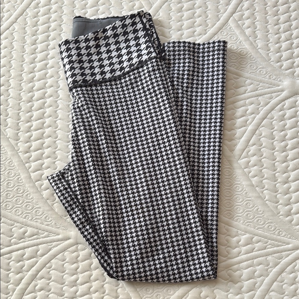 Houndstooth Patterned Leggings